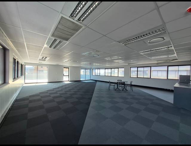 290M² OFFICE TO LET IN SANDTON CENTRAL